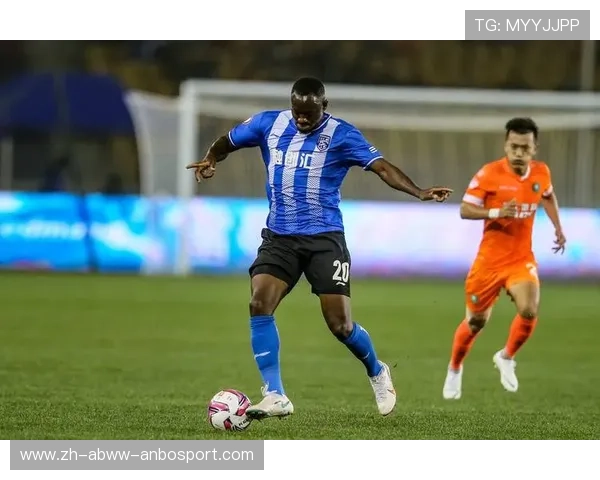 足球运动卧底球探是否被俱乐部派遣至对手阵营进行情报收集